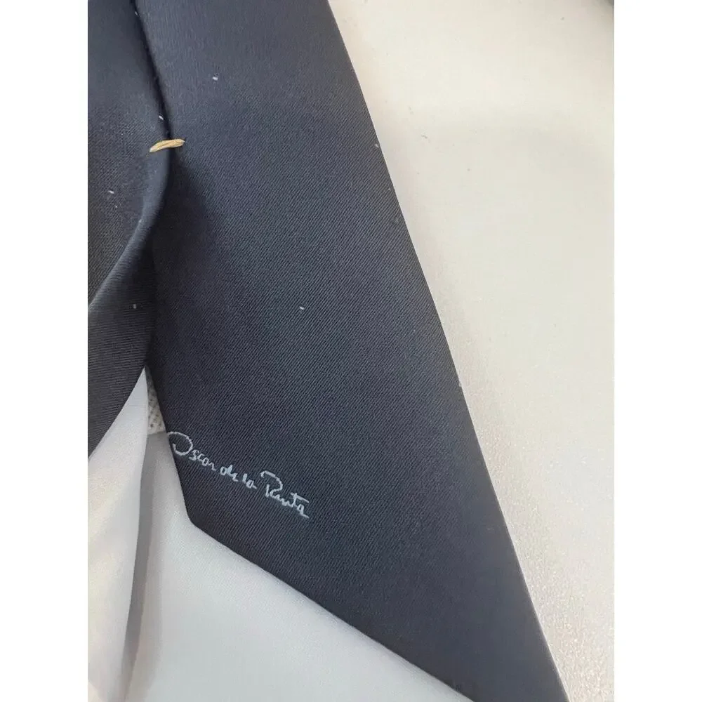 Oscar de la Renta Men’s Neck Tie Silver Blue Silk Blend